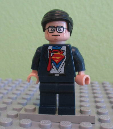 LEGO Minifigure-Clark Kent / Superman-Super Heroes-SH083-Creative Brick Builders